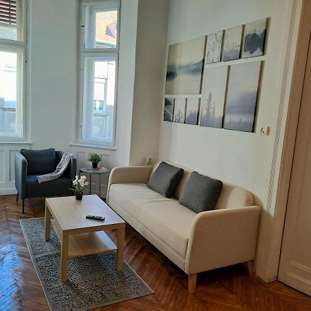 Emerald Apartment Budapest Exterior foto