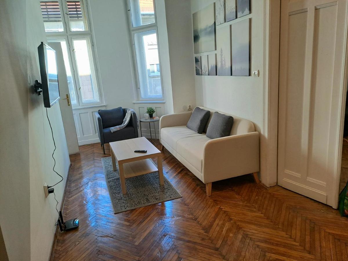 Emerald Apartment Budapest Exterior foto